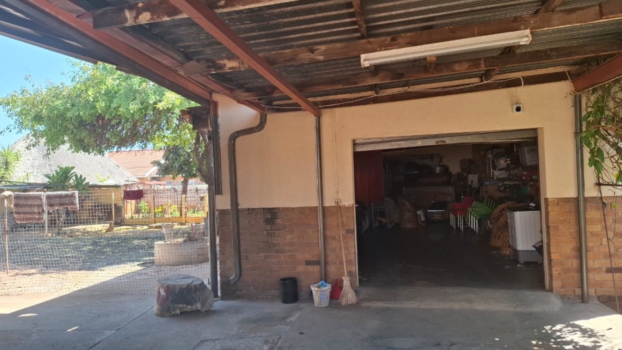 3 Bedroom Property for Sale in Oos Einde North West